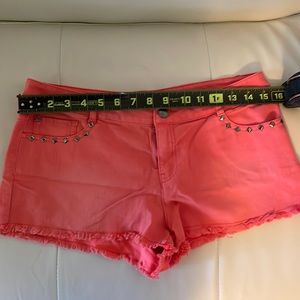 Dream Out Loud shorts size 9